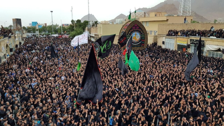 ترویج فرهنگ حسینی در جامعه ایرانی؛ از سوگواری تا سبک زندگی