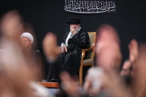 امشب: آقای کریمی! «ای ایران» بخوان…
