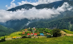 برخورد با تورهای گردشگری بدون مجوز در آمل