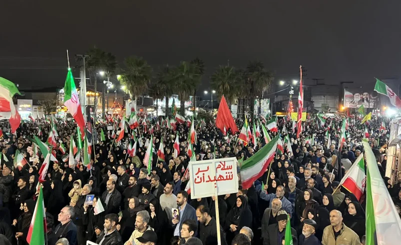 آمل؛ شبی که بغض چهل‌روزه، در خیابان فریاد شد